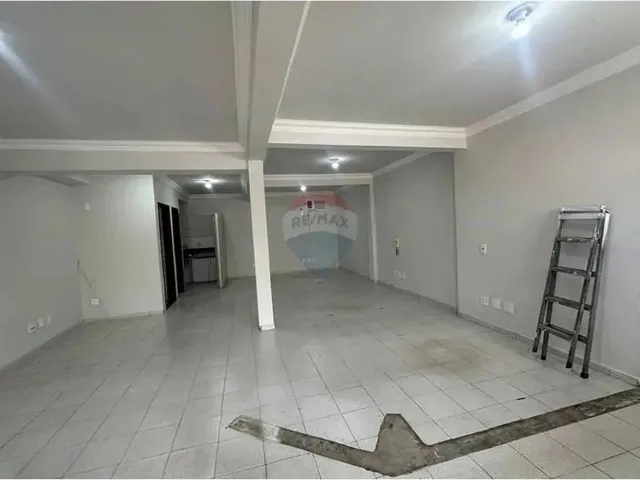 Imagem 4: Imóvel Possui 101,40 M 2 Àrea Total Rua Dom José Gáspar, Este Ponto Comercial Oferece
