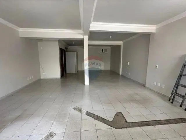 Imagem 3: Imóvel Possui 101,40 M 2 Àrea Total Rua Dom José Gáspar, Este Ponto Comercial Oferece