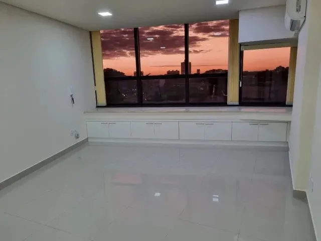 Imagem 2: Alugo Excelente Sala Comercial no Ed. Uberlândia 2000, Centro Uberlândia, 29,50 M2