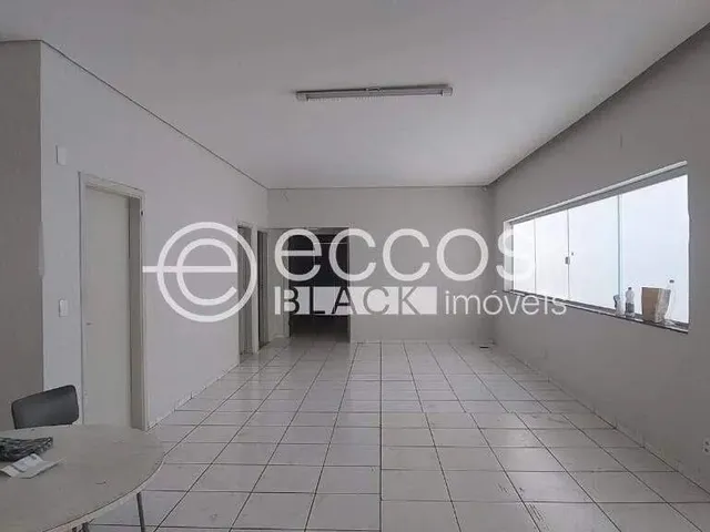 Imagem: Prédio para Aluguel, 3 Vagas, Centro