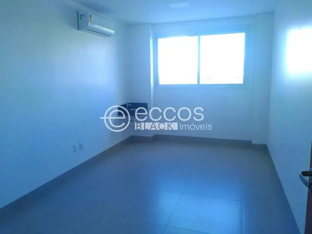 Imagem: Sala Comercial para Aluguel, 1 Vaga, Martins