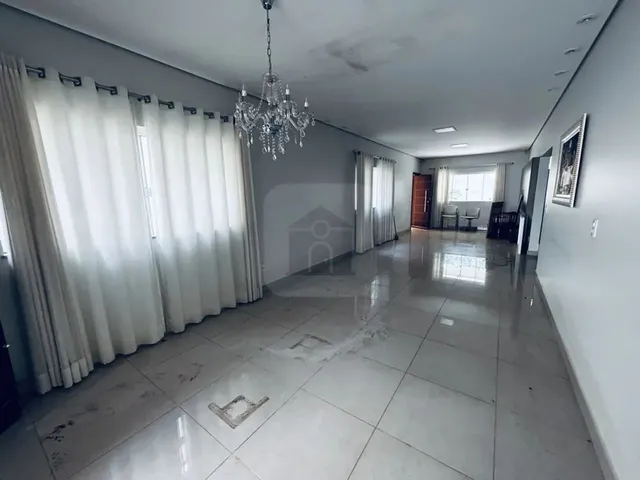 Imagem: Casa Comercial para Locação no Bairro