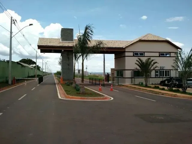 Imagem: Vendo/Troco Lote 250M² - Villa Suiça