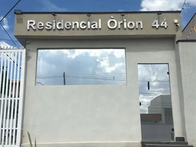Imagem: Vendo Lote com Esqueleto de Casa Guará