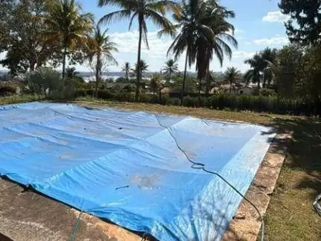 Imagem: Chácara com Vista Exuberante À Venda Lago