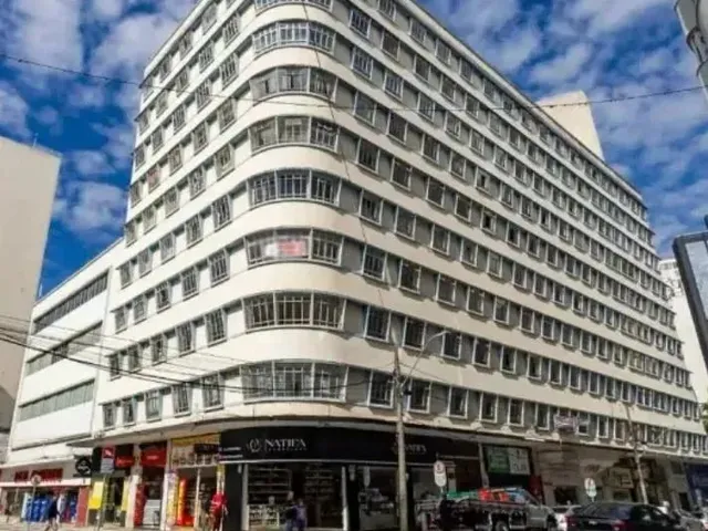 Imagem 1: Conjunto com 3 Salas Comerciais e 1 Wc no Centro - Curitiba - Pr