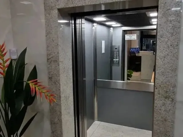 Imagem 13: Conjunto com 3 Salas Comerciais e 1 Wc no Centro - Curitiba - Pr