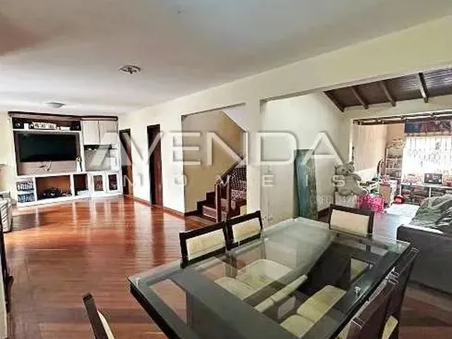 Imagem 3: Imóvel Comercial com 3 Dormitórios À Venda com 320M² por R$ 999.000,00 no Bairro