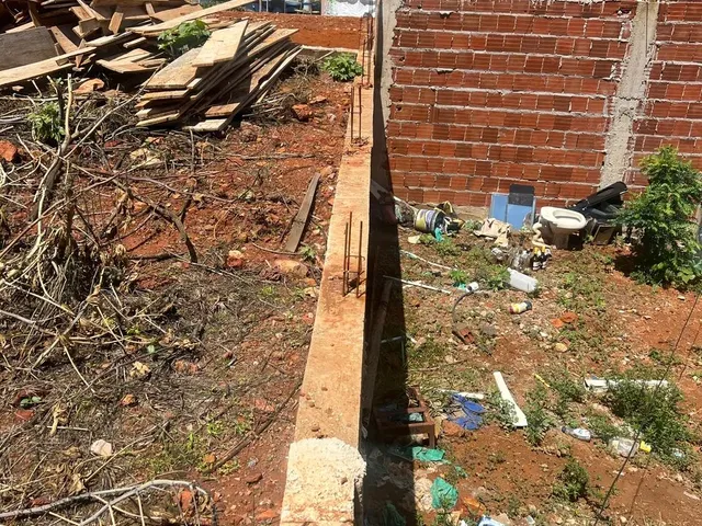 Imagem 4: Recanto das Emas - Lote 300M² com Água e Luz - Pronto para Construir!