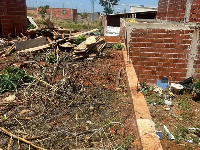 Imagem 8: Recanto das Emas - Lote 300M² com Água e Luz - Pronto para Construir!
