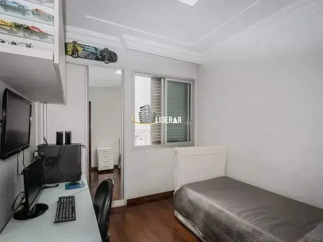 Imagem 3: Apartamento com 4 Quartos e 3 Banheiros para Alugar, 128 M² por R$ 5.000/Mês