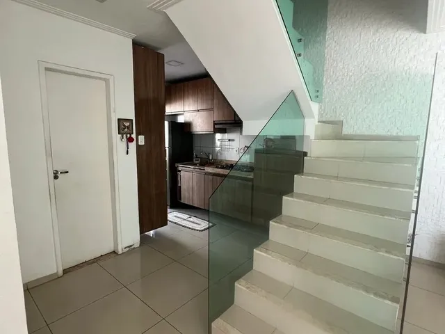 Imagem: Casa em Condomínio com Móveis Projetados