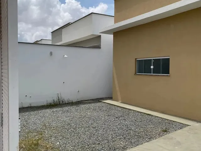 Imagem 14: Imóvel para Venda Possui 113 Metros Quadrados com 3 Quartos em Araçagy - São José De
