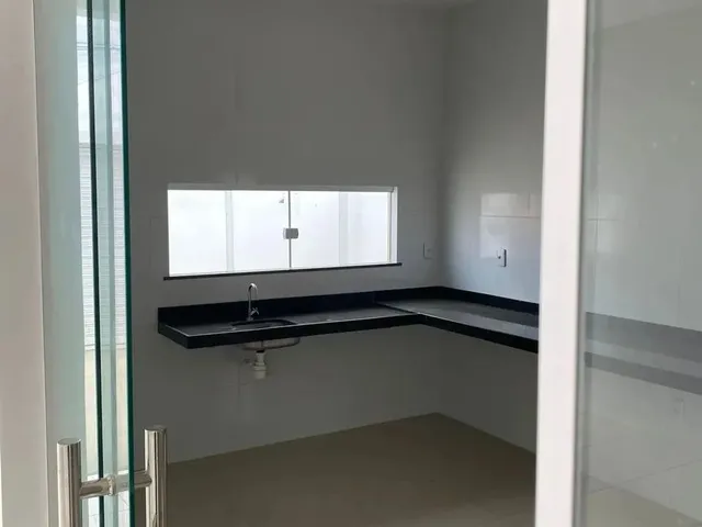 Imagem 5: Imóvel para Venda Possui 113 Metros Quadrados com 3 Quartos em Araçagy - São José De