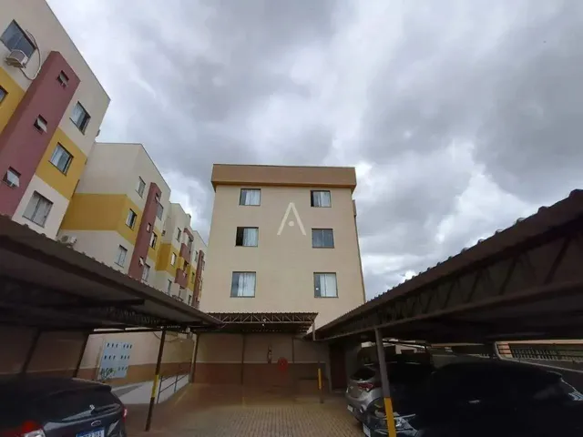 Imagem: O apartamento possui 2 Dormitórios, 1 Banheiro, 1 Vaga na