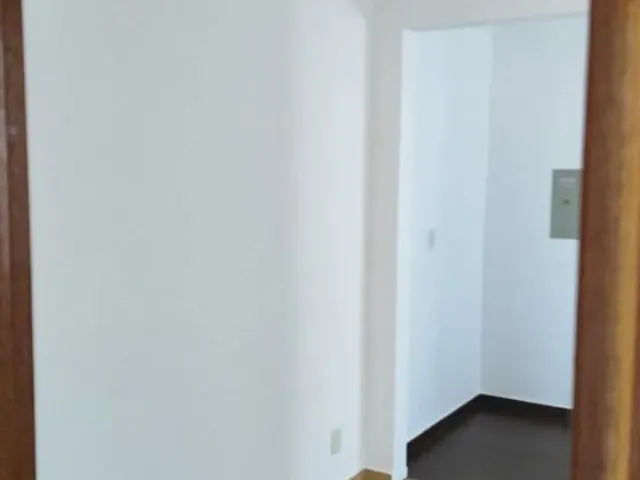 Imagem 11: Alugo Apartamento de 2 Quartos com Sacada no Bairro Coqueiral