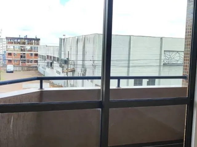 Imagem 2: Alugo Apartamento de 2 Quartos com Sacada no Bairro Coqueiral