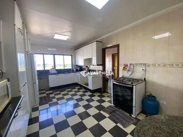 Imagem 10: Apartamento na Cobertura com 7 Quartos Sendo 2 Suítes 1 Master para Alugar por R