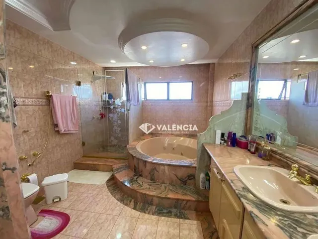 Imagem 14: Apartamento na Cobertura com 7 Quartos Sendo 2 Suítes 1 Master para Alugar por R