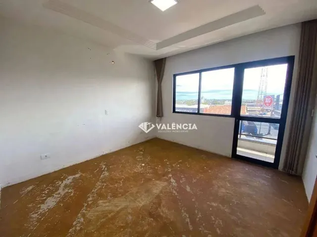 Imagem 8: Apartamento na Cobertura com 7 Quartos Sendo 2 Suítes 1 Master para Alugar por R