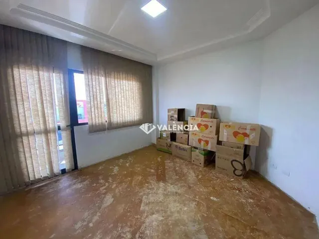 Imagem 5: Apartamento na Cobertura com 7 Quartos Sendo 2 Suítes 1 Master para Alugar por R