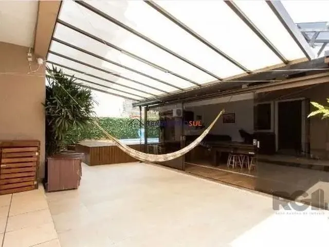 Imagem 12: Casa em Porto Alegre, no Bairro Aberta dos Morros, com 5 Dormitório(S), e 5 Banheiros