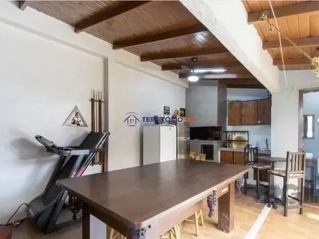 Imagem 6: Casa em Porto Alegre, no Bairro Aberta dos Morros, com 5 Dormitório(S), e 5 Banheiros