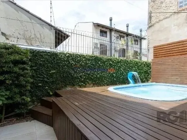 Imagem 5: Casa em Porto Alegre, no Bairro Aberta dos Morros, com 5 Dormitório(S), e 5 Banheiros