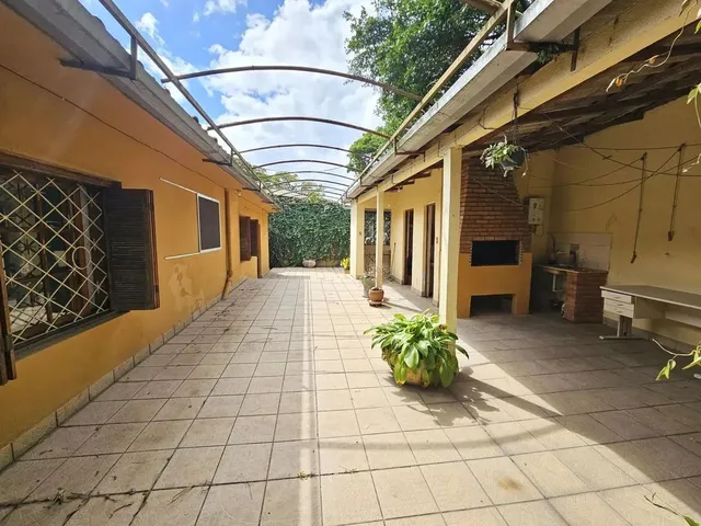 Imagem 6: Casa com 04 Dormitórios em Terreno de Quase 500M2