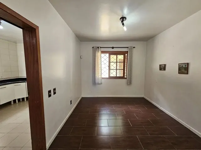 Imagem 11: Casa com 04 Dormitórios em Terreno de Quase 500M2