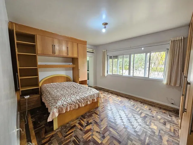 Imagem 4: Casa com 04 Dormitórios em Terreno de Quase 500M2