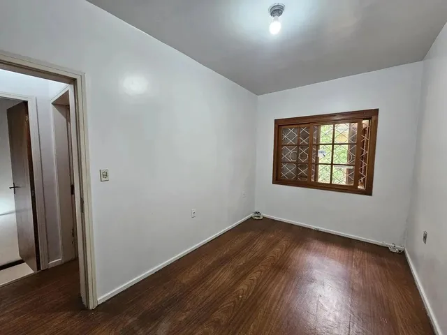 Imagem 13: Casa com 04 Dormitórios em Terreno de Quase 500M2