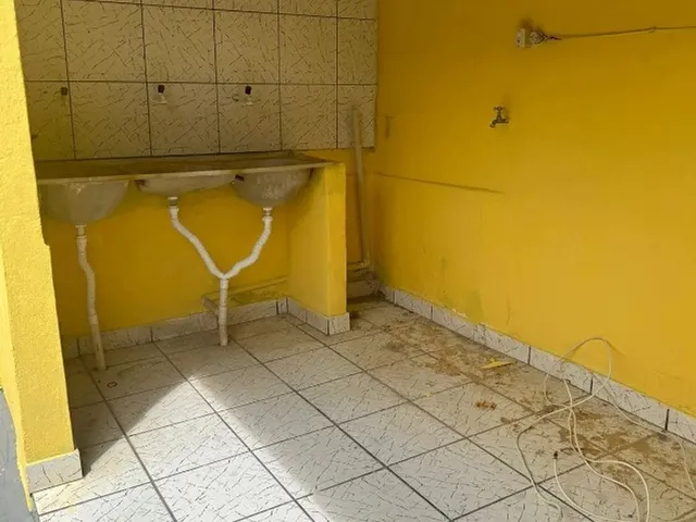 Imagem 3: Casa de Esquina para Alugar - Cidade Operária