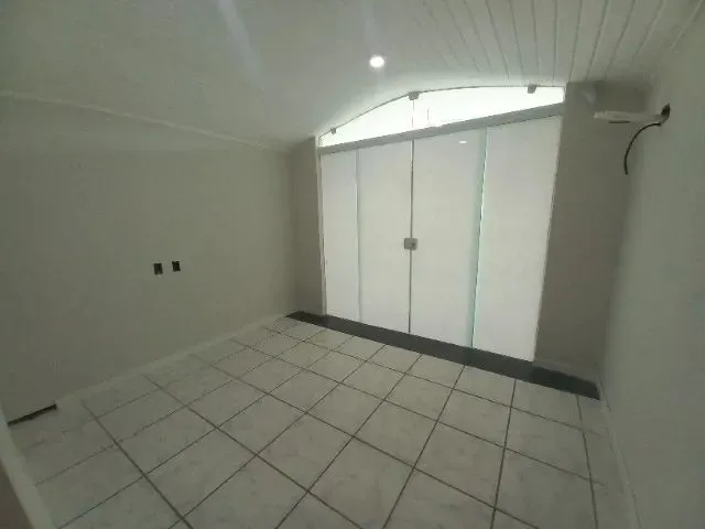 Imagem 8: Casa com Piscina no Renascença