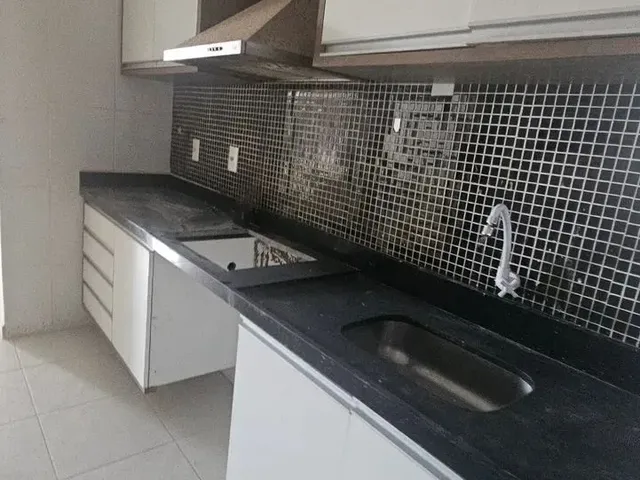 Imagem 13: Alugo Apartamento de 3 Quartos + Dce - no Renascença 1 - com Alguns Armários