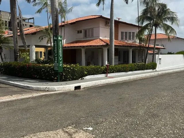 Imagem: Casa Alto Padrão no Calhau com 4 Quartos