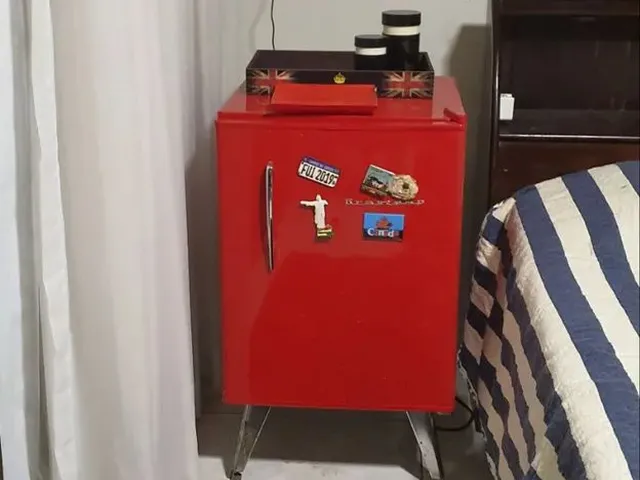 Imagem: Quarto Mobiliado em Área Nobre