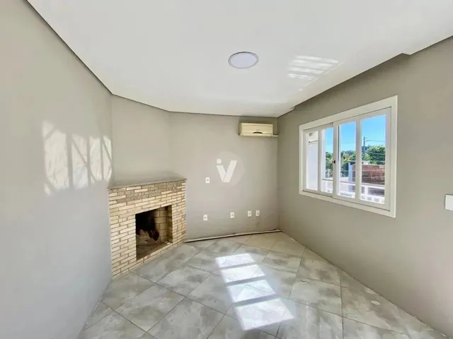 Imagem 15: Casa Ampla 4 Dormitórios, com Piscina, 3 Vagas, no Bairro Juscelino Kubitschek!