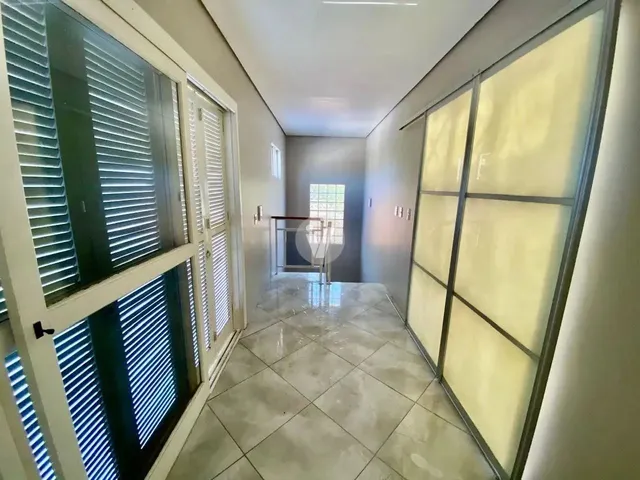 Imagem 2: Casa Ampla 4 Dormitórios, com Piscina, 3 Vagas, no Bairro Juscelino Kubitschek!