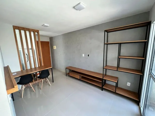 Imagem: O apartamento possui 2 Dormitórios, 1 Banheiro, 1 Vaga na