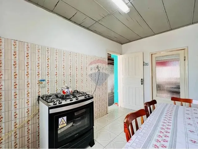 Imagem 2: Casa com Terreno À Venda