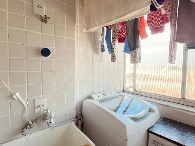 Imagem 10: Quarto Feminino de Solteira