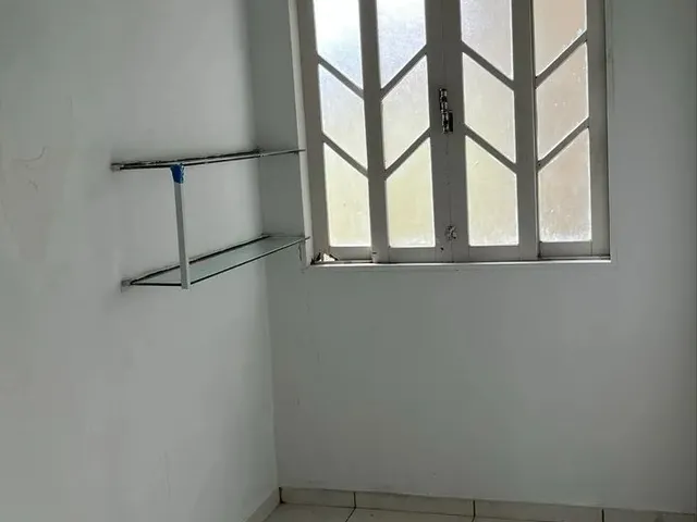 Imagem: Alugo Casa com com 02 Dormitórios