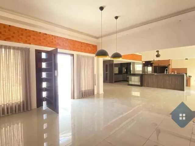 Imagem: Casa para Aluguel, 4 Quarto(S), Centro