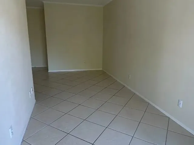 Imagem 7: Apto Semimobiliado no Centro de Palhoça