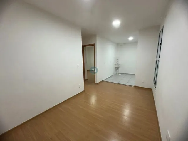 Imagem 3: Alugo Apartamento com 02 Dormitórios, 01 Banheiro, Sala, Cozinha com Área de Serviço