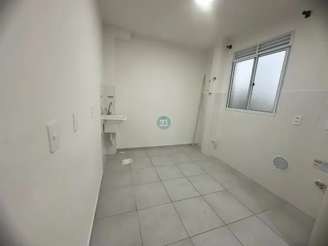 Imagem 11: Alugo Apartamento com 02 Dormitórios, 01 Banheiro, Sala, Cozinha com Área de Serviço