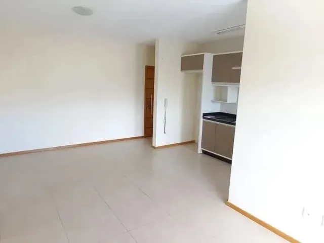 Imagem 4: Apartamento Semi-Mobiliado com 2 Quartos