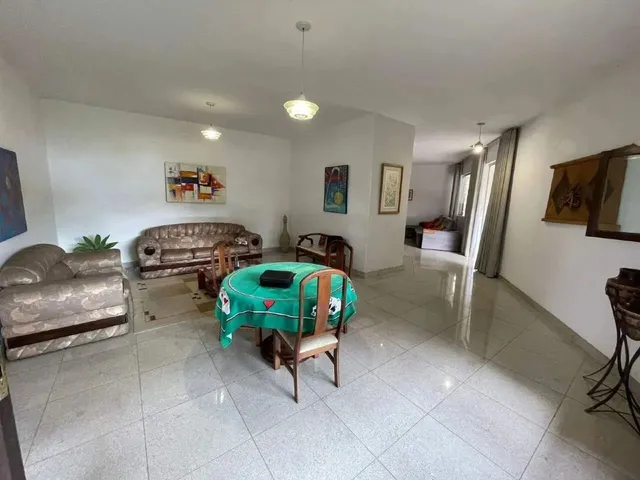 Imagem 2: Casa para Aluguel, 4 Quartos, 2 Suítes, 5 Vagas, São Luíz - Belo Horizonte/Mg