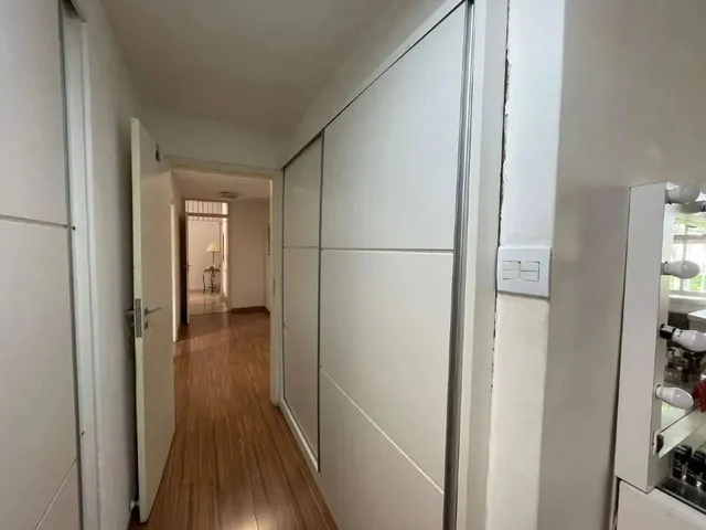 Imagem 16: Casa para Aluguel, 4 Quartos, 2 Suítes, 5 Vagas, São Luíz - Belo Horizonte/Mg
